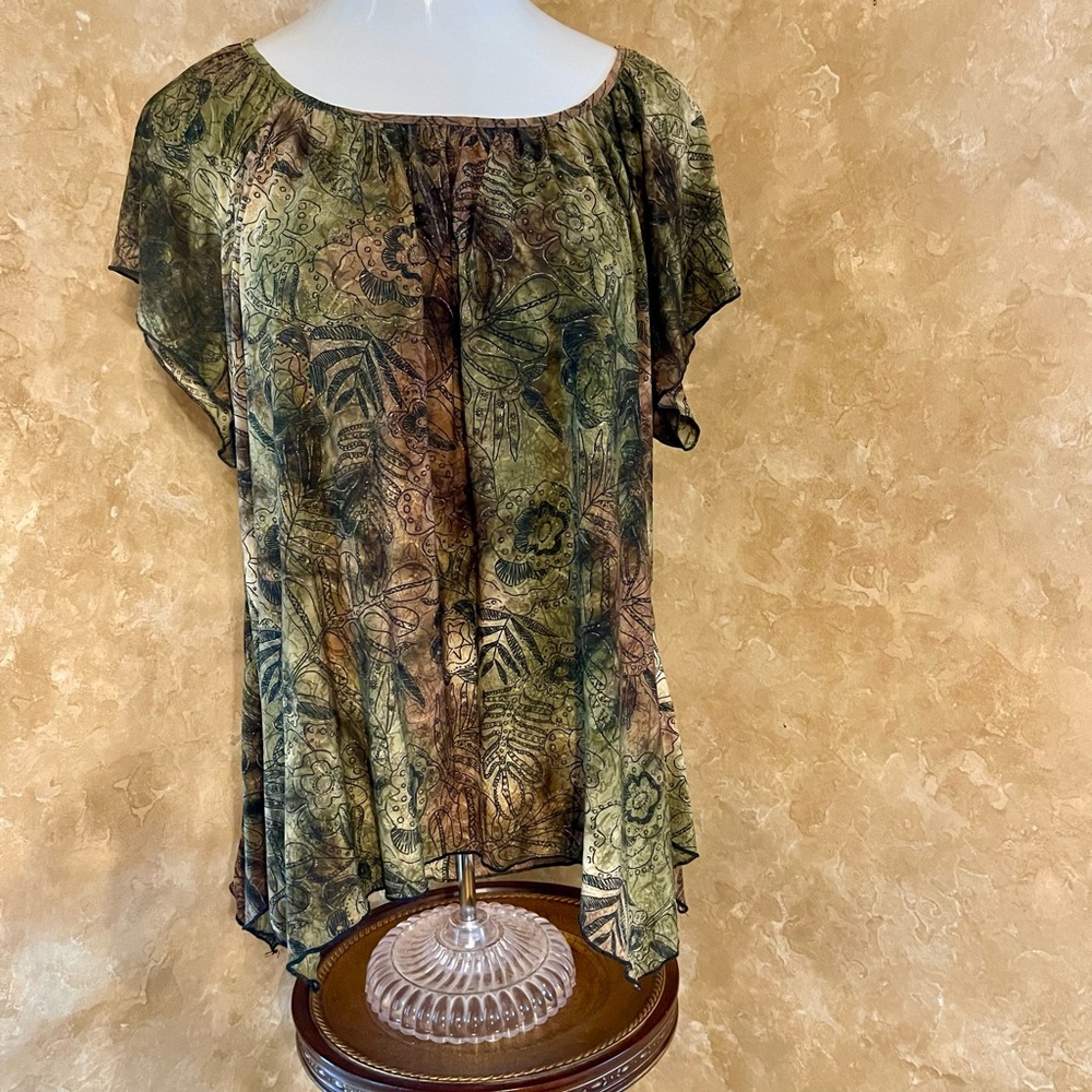 dressbarn Asymmetrical Green and Brown Flutter Sleeve Top